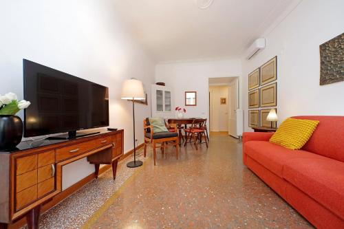 YCH-Riboty House al Vaticano, Rom (Foto 2)