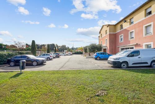 Akena City Chateaurenard - image 2