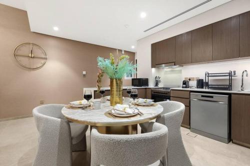 FIRST CLASS 1BR Heart of Tranquility, Dubaj (zdjęcie 9)