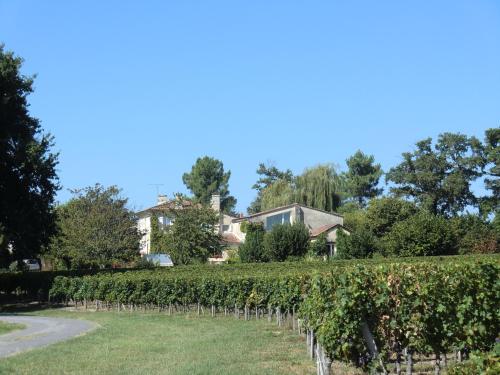 Chambres et Table d'Hôtes chambre d'hôte Saint-Christoly-de-Blaye