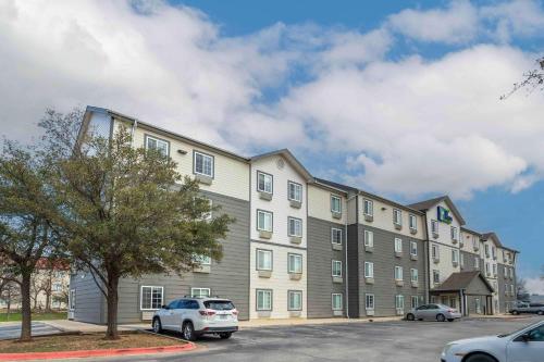 WoodSpring Suites Austin Round Rock - image 7