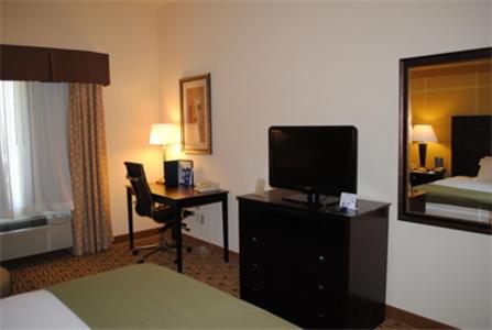 Holiday Inn Express Boonville