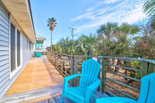 Fifis Fabulous Folly in Folly Beach, USA