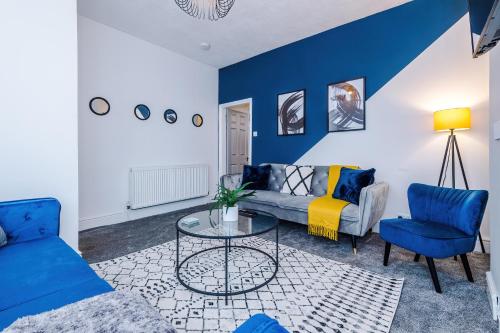 NEW! 3-Bed House in Manchester by 53 Degrees Property, Ideal for Contractors, Business & Long Term, FREE Parking!, Manchester (fotografie 2)