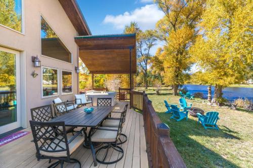 River Retreat - SF in South Fork, USA