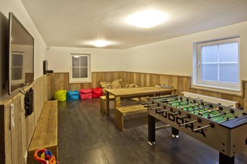 Kristall Apartments - image 12