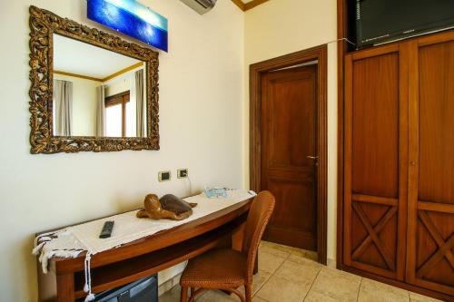 Hotel Il Faro Della Guitgia Tommasino