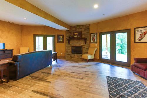 Lakefront Lodge #16-8 in Branson, USA