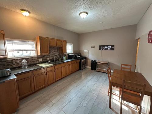 Nice room near Whole Foods, Brown University with shared bathroom and kitchen in Providence, USA