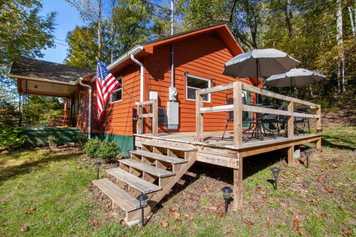 Smoky Bear Suite w Grill Firepit More in Sevierville, USA