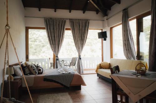 Lefteris Rooms 4