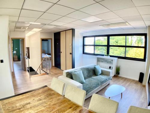 Charmante Maison independante entre ville et mer in Estanove