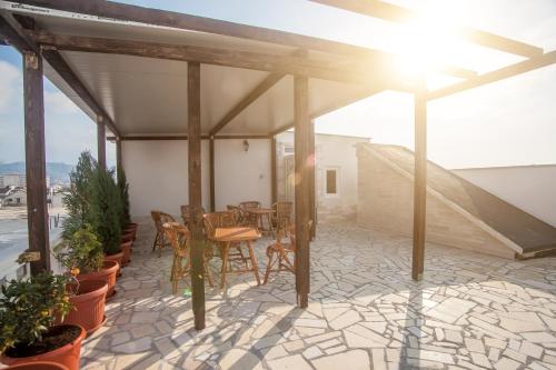 Facilities, Rooms and Apartments Milana in Bar