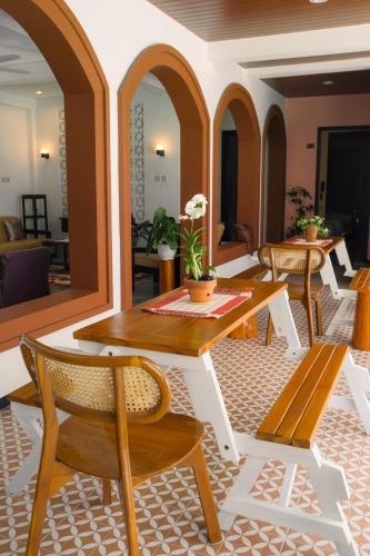 GunYun House in Malang Center
