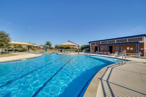 Davis Ranch Home with Pool Access and Fenced Yard! in Helotes, Vereinigte Staaten von Amerika