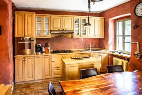 廚房, Villa Uljar with additional Chalet - exclusive Istria, Jakomici in 卡森