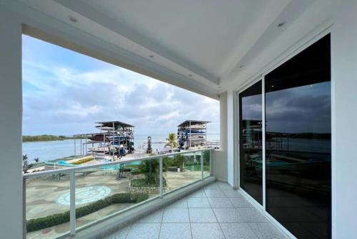 Balcony/terrace, Exclusivo Apartamento en el corazon de tucacas con vista frente al mar y Adicional disponible lancha in Tucacas