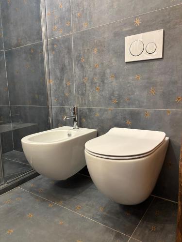 Rifugio tra le stelle AV - cozy top floor terrace apt with mountain views