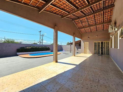 Casa com piscina e churrasq prox paraguai itaipu