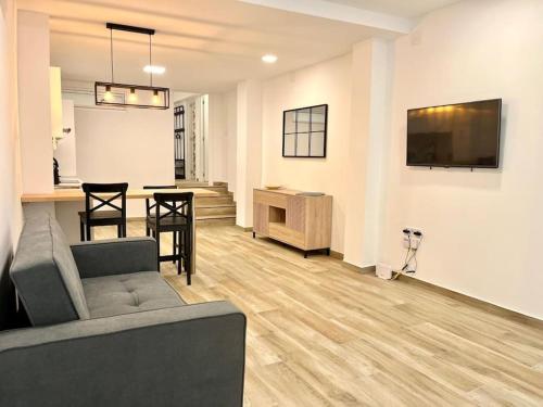 Modern and central independent apartment
