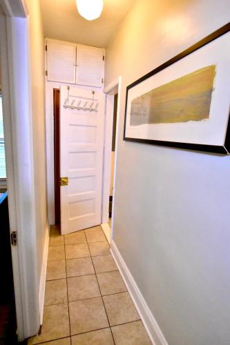 Spaciousness Meets Modern Comforts in Lakewood, USA