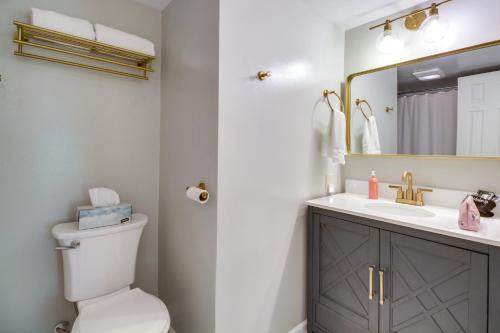 Pet-Friendly Wintergreen Resort Condo with Patio! in Mount Torry Furnace, USA