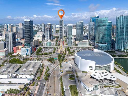 Modern 1BR on 34th Floor with Breathtaking Views in Miami, USA