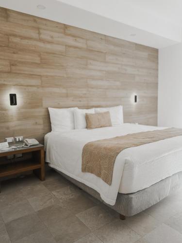 607506702 Hotel Catedral La Paz