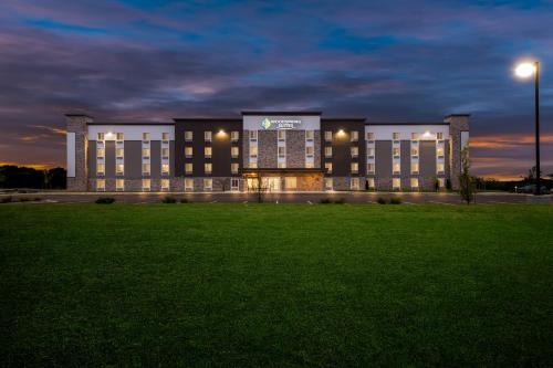 外部景觀, WoodSpring Suites Kansas City Airport in 普拉特伍茲