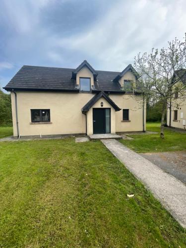 Traditional Style 3 Bed Home in Dundrum Tipperary in Dundrum (Tipperary)