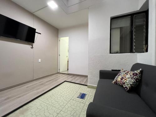 Cómodo aparta suite en zona Poblado Medellín M101 By Roots Rentals, Medellín (foto 7)