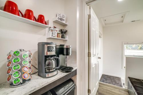 Less Than 1 Mi to Dwtn Valparaiso Family Home in Valparaiso, USA