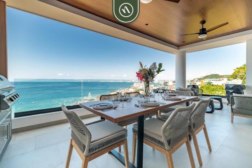 Luxury 2 BR Condo with Beachview - Rooftop Pool in Puerto Vallarta, Mexico