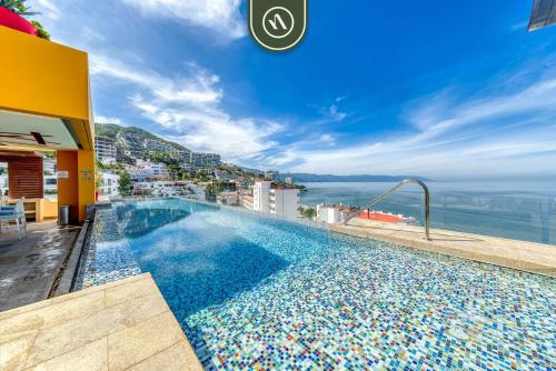 Amazing 1 BR Condo - Rooftop Pool - Bay View in Puerto Vallarta, Mexico
