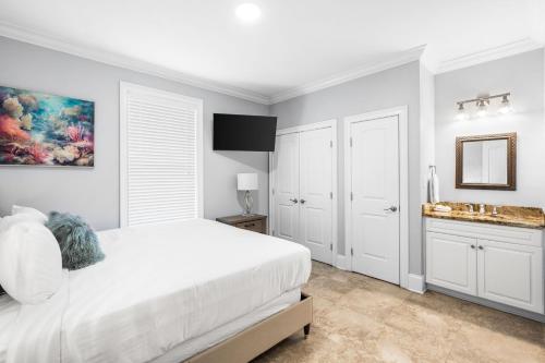 Frangista Pompano in Destin, USA