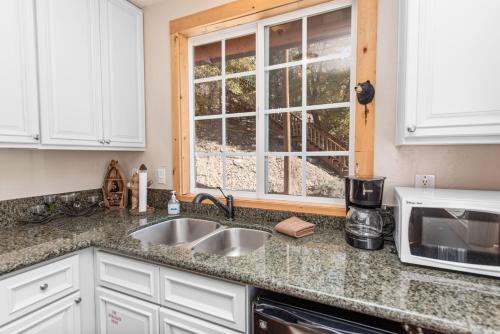 Norske Nooke - Experience the best of Big Bear Walk to Bear Mountain and the Golf Course in Big Bear Lake, USA