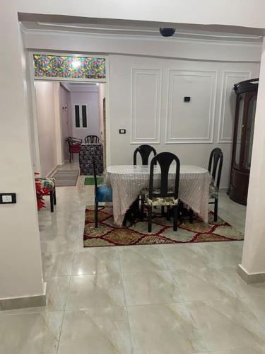 Steven Room Type - Two-Bedroom Apartment