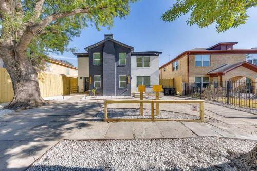 Modern Houston Hideaway in Houston, USA