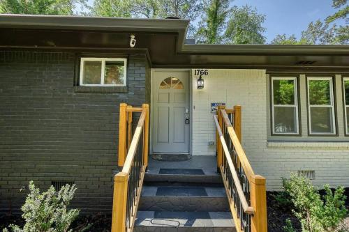 The Grove Park Chateau in Knight Park-Howell Station