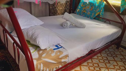 Tai Evi 2 in Naviti Sziget