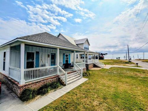 Tegarden Cottage at Gulfport Beach, Gulfport