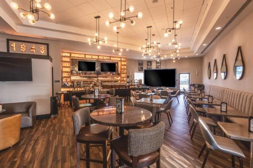 Delta Hotels by Marriott Detroit Novi - image 12