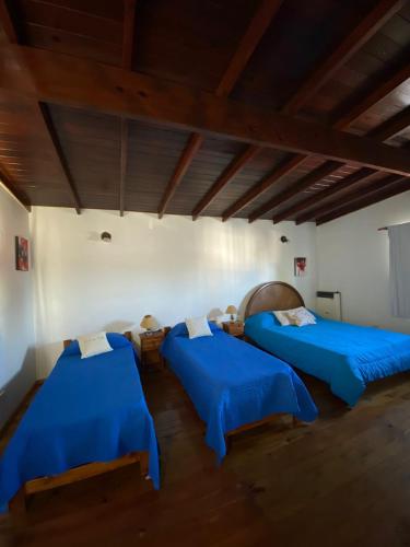One-Bedroom Apartment image 7