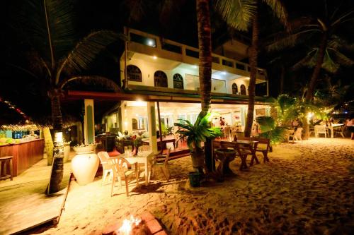 Étterem, Royal Beach Hotel & Restaurant in Hikkaduwa