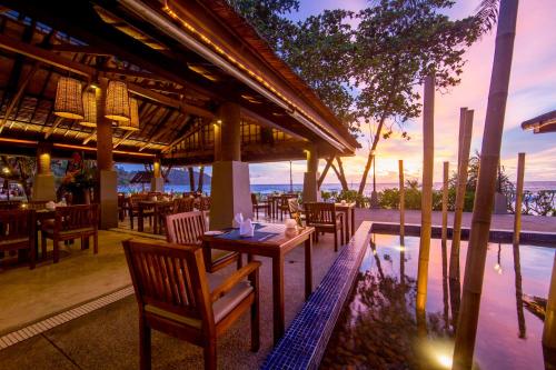 ห้องอาหาร, กะตะธานี ภูเก็ต บีช รีสอร์ต (Katathani Phuket Beach Resort) in กะตะ