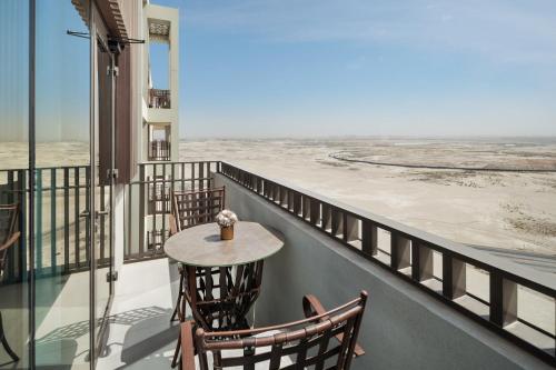Community view home-Dubai Creek Harbour - By DuStay, Dubai (photo 6)