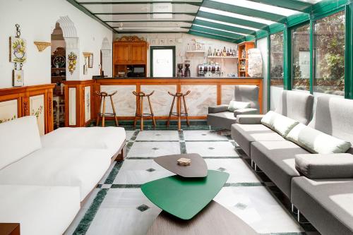 Bar/lounge, Hotel Rosa in Les Marines Beach