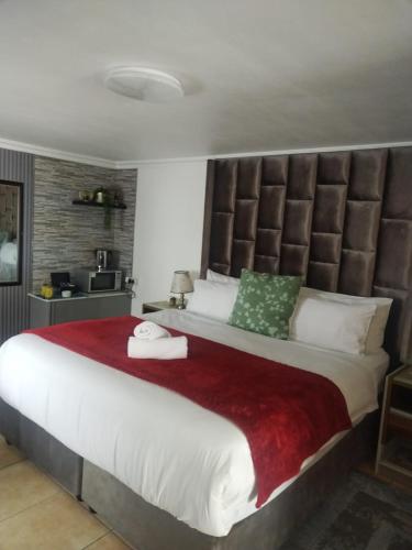 Buckleigh Guesthouse - Tap to explore photos