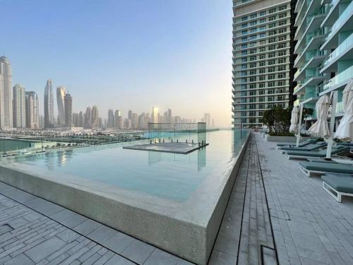 FIRST CLASS 1BR Stunning Marina & Palm View, Dubaj (fotografie 4)