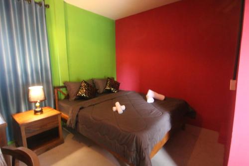 room detail thumbnail 2